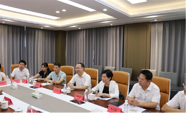 9.4【集团简讯】广西壮族自治区贵港市平南县招商团莅临好润集团371